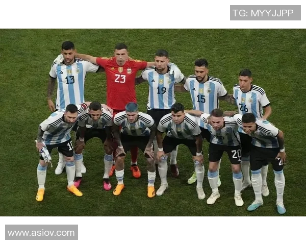 足球界巨星陨落震惊全球球迷追忆传奇生涯与不朽贡献 足球界巨星陨落震惊全球球迷追忆传奇生涯与不朽贡献